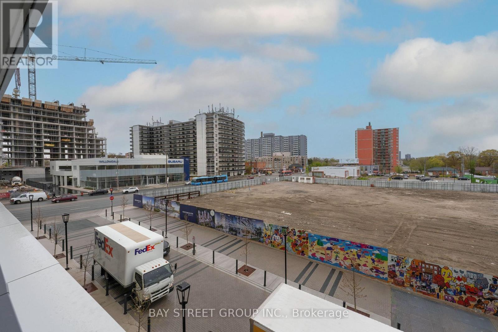 7 Golden Lion Heights East — photo 24