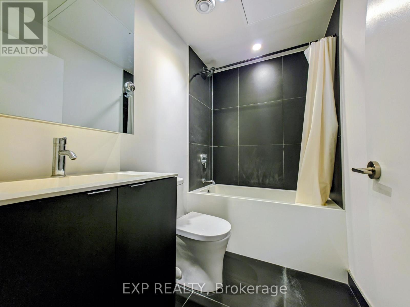 20 Edward Street — photo 16