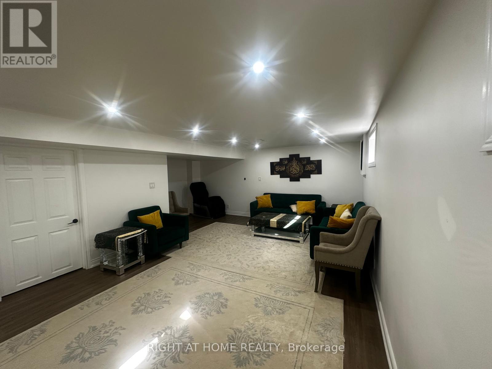 71 Sandrift Square, Toronto, ON photo 33