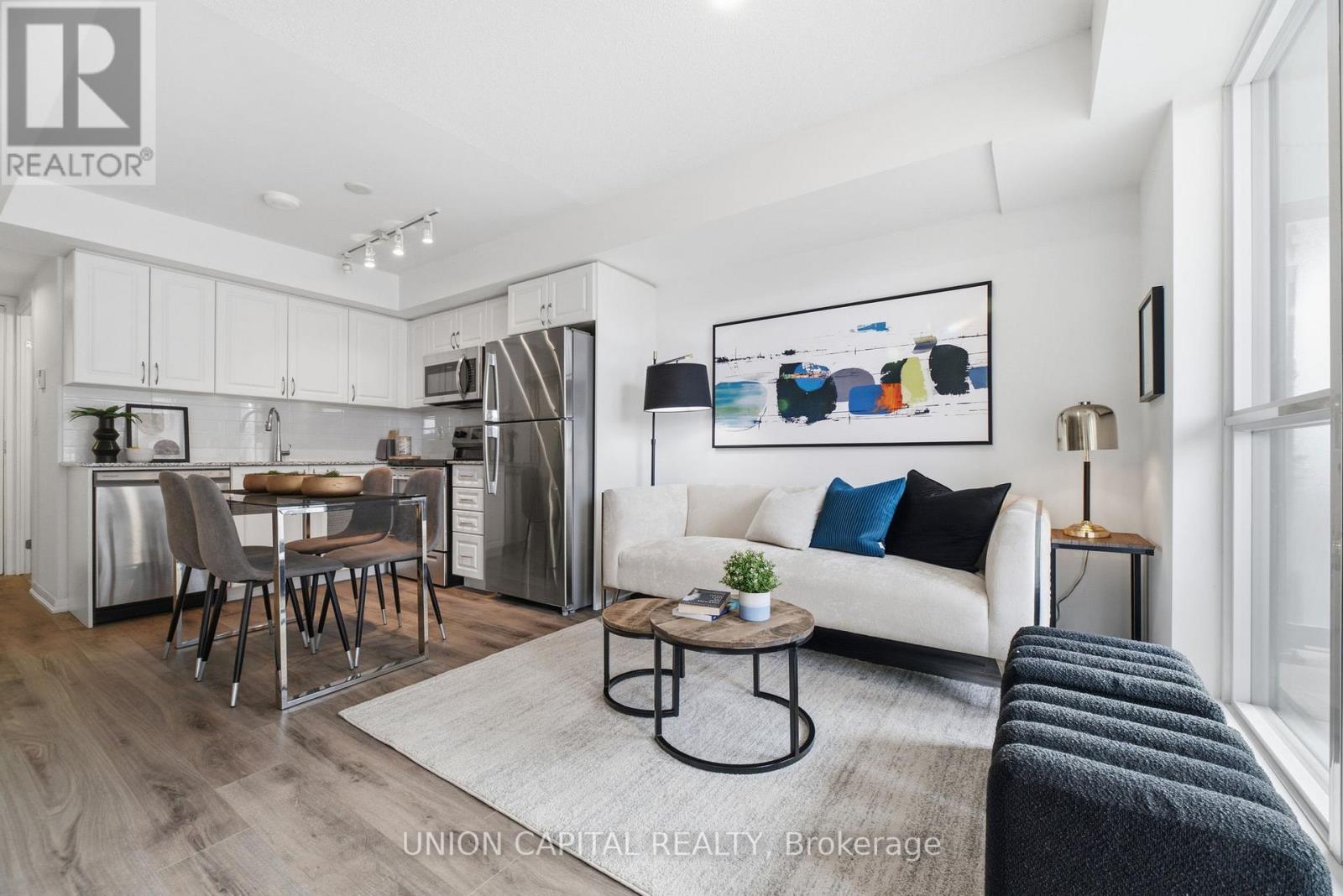735 - 3091 DUFFERIN STREET, Toronto (Yorkdale-Glen Park)
