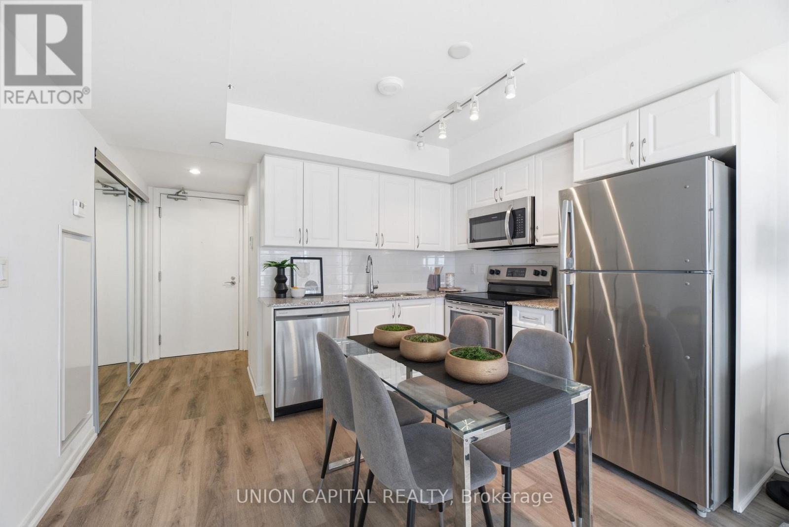 735 - 3091 DUFFERIN STREET, Toronto (Yorkdale-Glen Park) — photo 5
