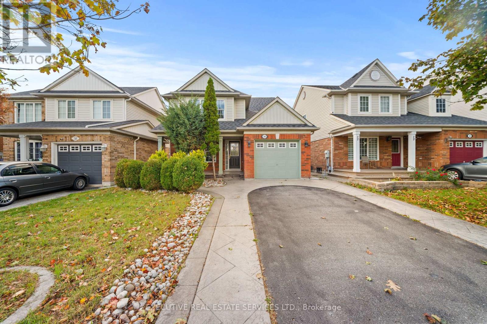 34 Worthington Avenue, Brampton, ON photo 3