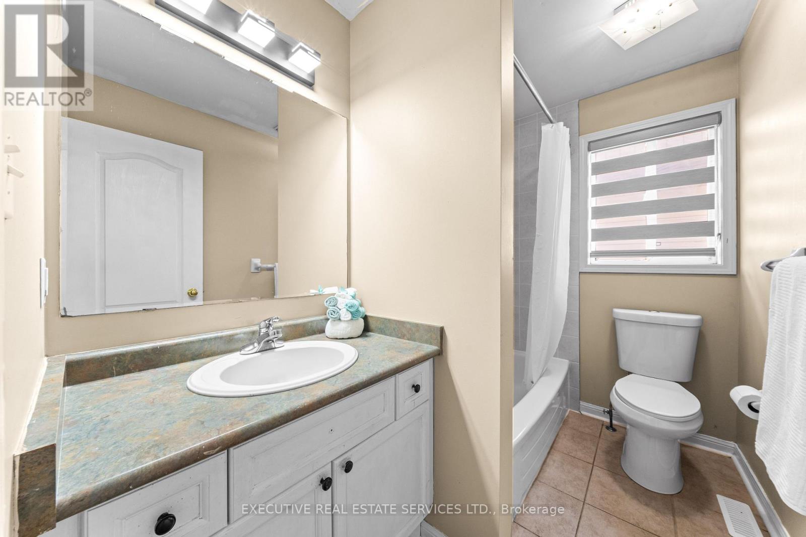 34 Worthington Avenue, Brampton, ON photo 32