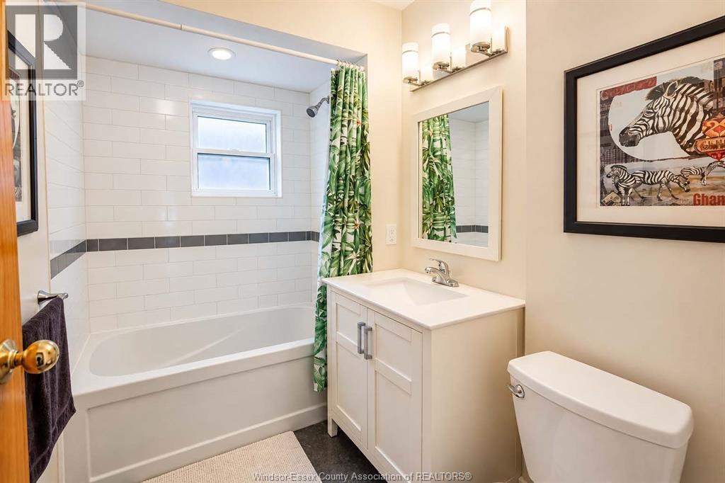 1827 MOY AVENUE, Windsor — photo 11