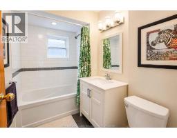 Foyer - 1827 Moy Avenue, Windsor, ON N8W2M3 Photo 11