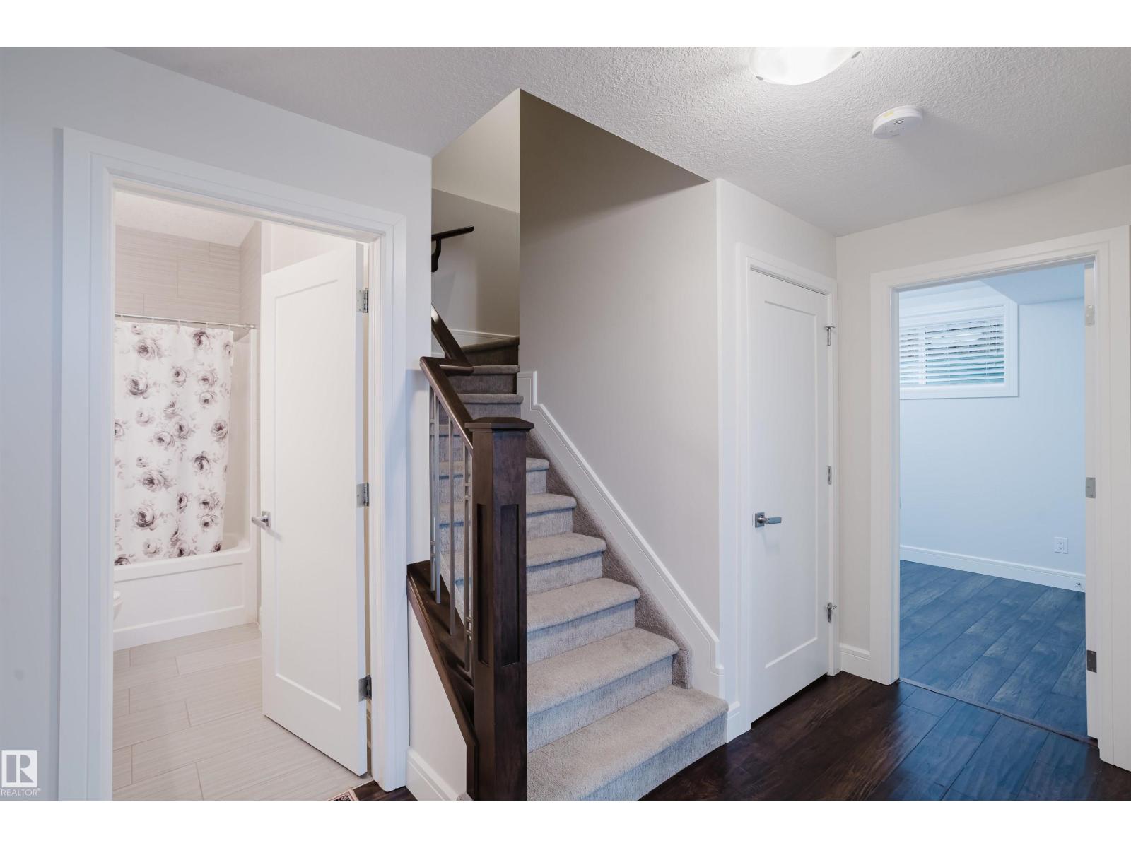 1 EASTVIEW ST - 54