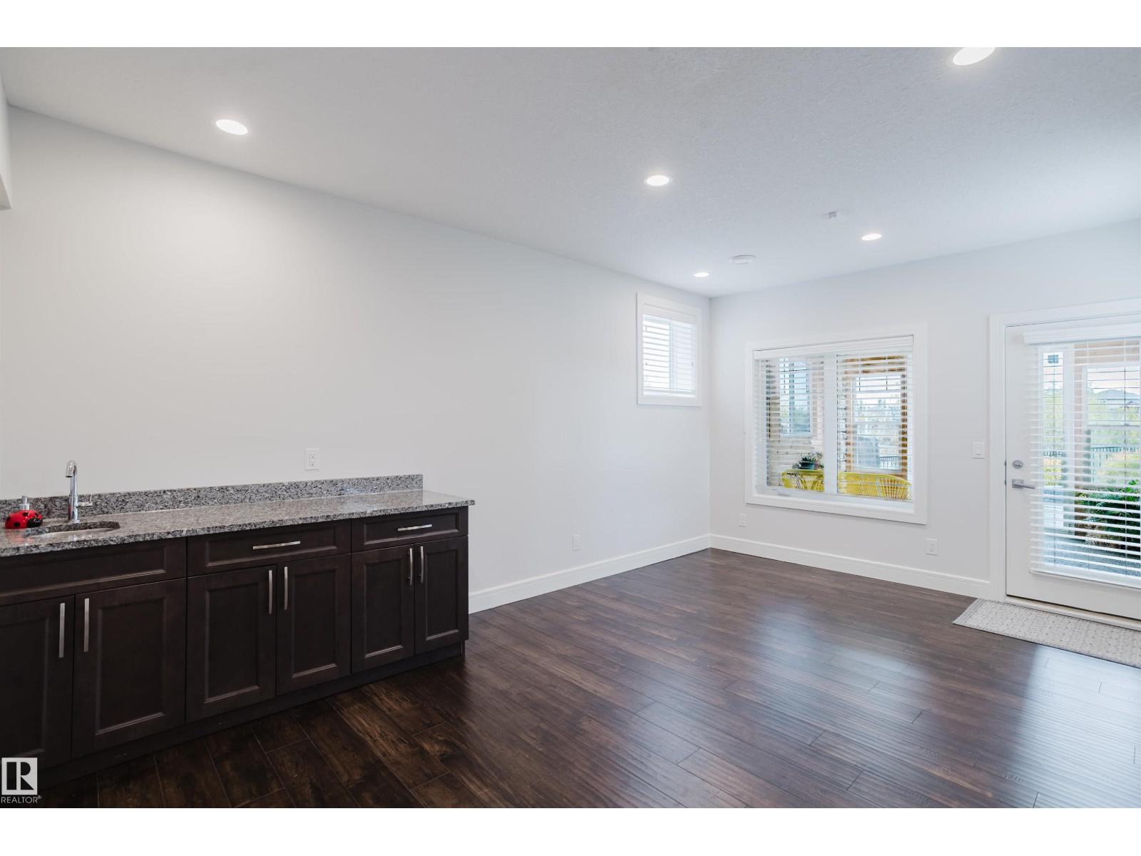 1 EASTVIEW ST - 59