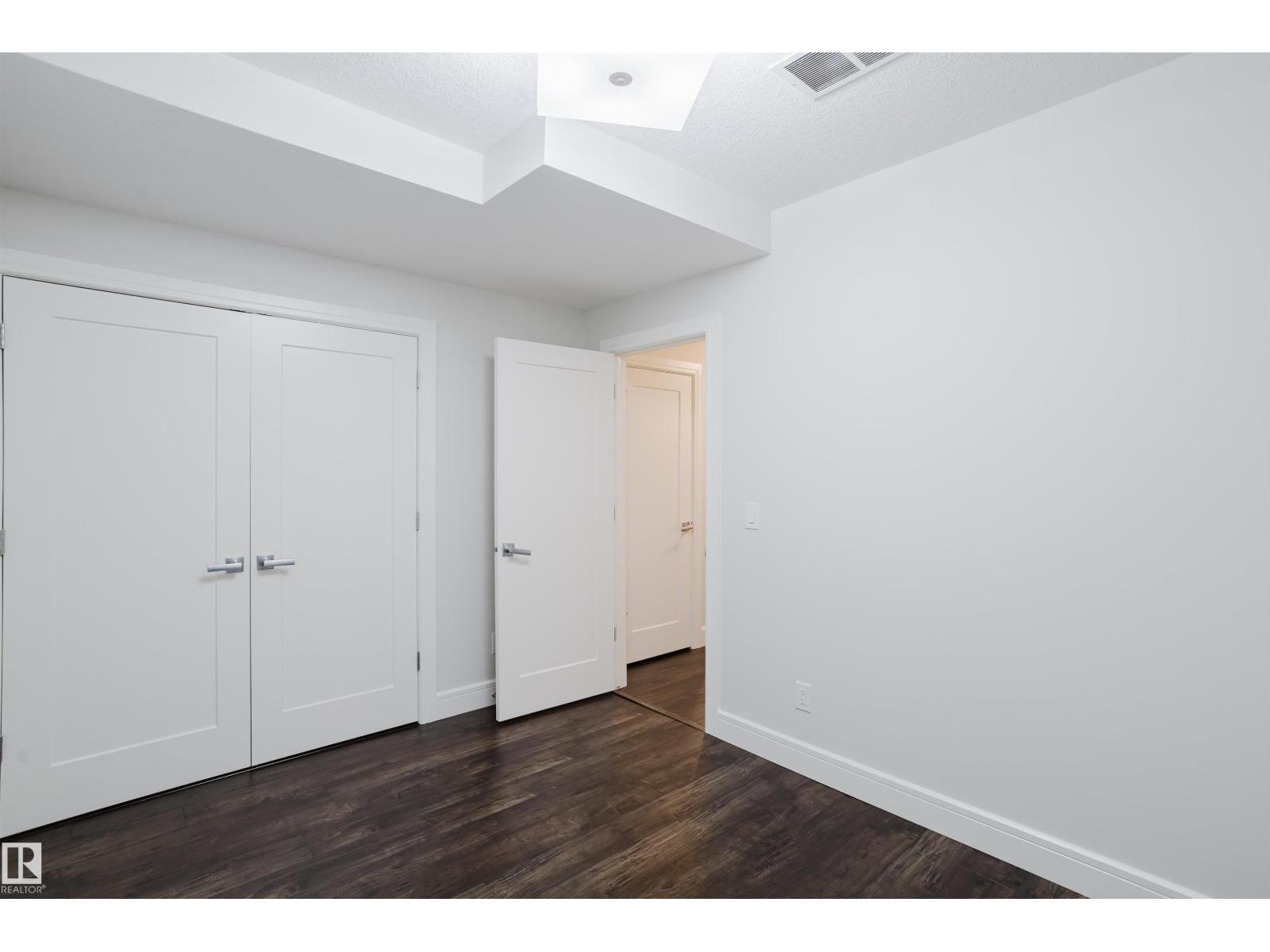 1 EASTVIEW ST - 61