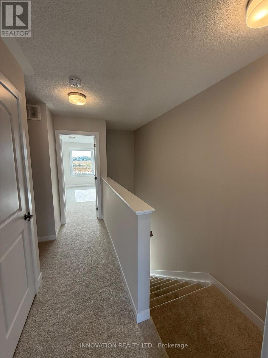 22 SINTALUTA WALK, Ottawa — photo 10