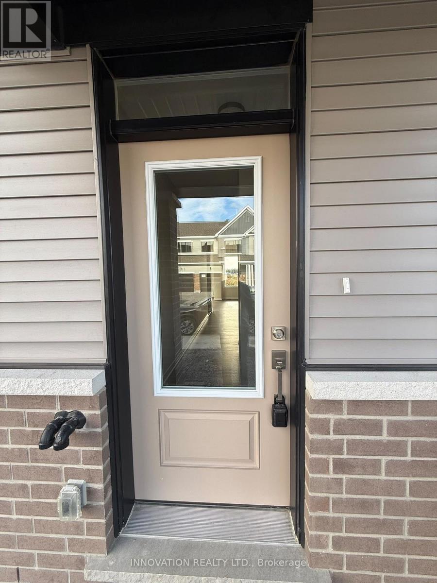 22 SINTALUTA WALK, Ottawa — photo 3