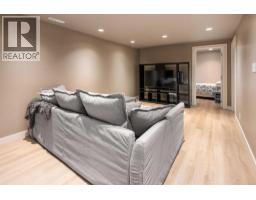 4207 5 Avenue SW - photo 24