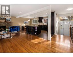 4207 5 Avenue SW - photo 4