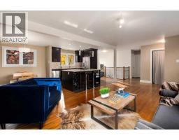 4207 5 Avenue SW - photo 8