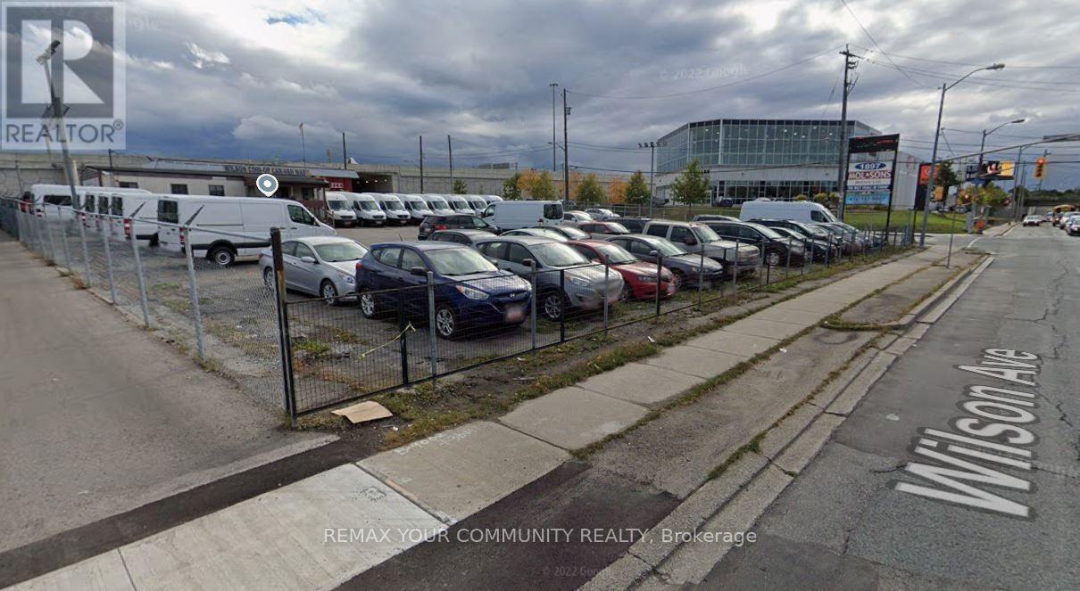 1897 WILSON AVENUE, Toronto (Downsview-Roding-CFB)