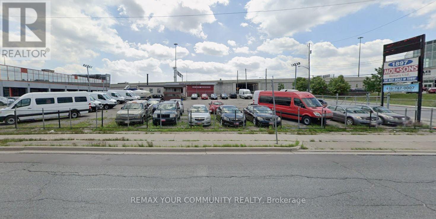 1897 WILSON AVENUE, Toronto (Downsview-Roding-CFB) — photo 2