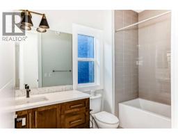4pc Bathroom - 386 Spring Creek Circle Sw, Calgary, AB T3H6G4 Photo 20