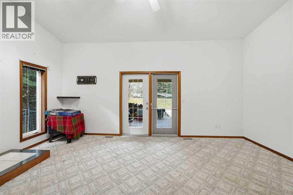 110, 28342 Township Road 384 - 20