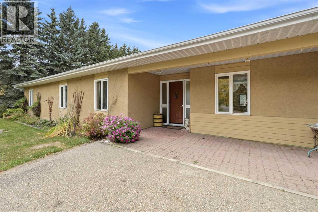 Listing photo – 110, 28342 Township Road 384, Rural Red Deer County