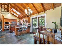 2261 Gisby Street, West Vancouver, BC V7V4N5 Photo 11