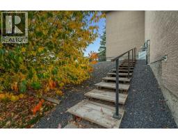 303 Lakeside Greens Drive - photo 36