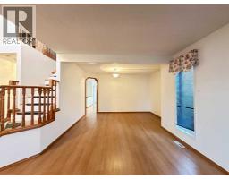 70 Schooner Close NW - photo 2
