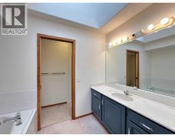 70 Schooner Close NW - photo 37