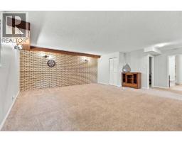 3102 38 Street SW - photo 23