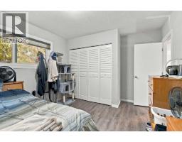 3102 38 Street SW - photo 27