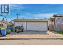 3102 38 Street SW - photo 45