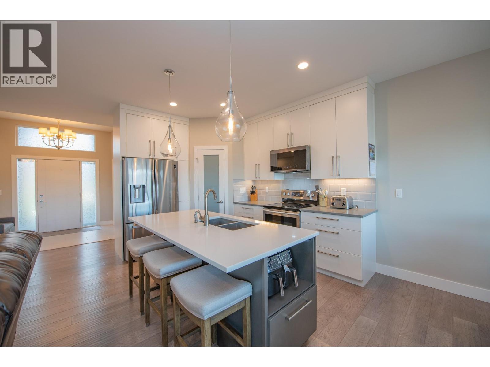 964 Mt Ida Drive, Vernon - Image 1