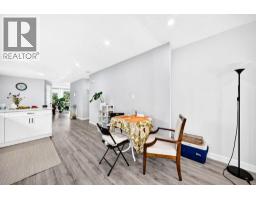 19 Berwick Crescent NW - photo 13