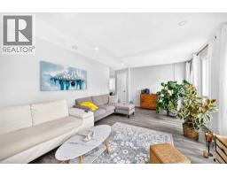 19 Berwick Crescent NW - photo 7