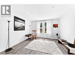 19 Berwick Crescent NW - photo 18