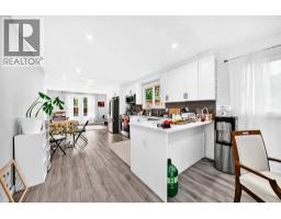 19 Berwick Crescent NW - photo 9