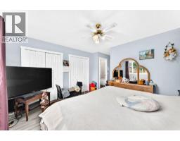 19 Berwick Crescent NW - photo 24