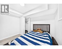 19 Berwick Crescent NW - photo 40