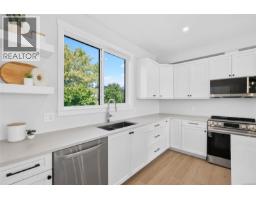 Bathroom - 2016a Galerno Rd, Campbell River, BC V9W0A2 Photo 11