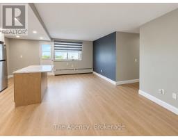 905 - 45 Paisley Boulevard W, Mississauga, ON L5B1E4 Photo 8