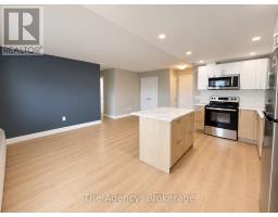 905 - 45 Paisley Boulevard W, Mississauga, ON L5B1E4 Photo 9
