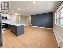 1009 - 45 Paisley Boulevard W, Mississauga, ON L5B1E4 Photo 9