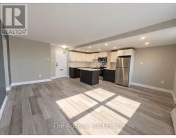 701 - 45 Paisley Boulevard W, Mississauga, ON L5B1E4 Photo 8