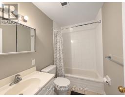 304 - 45 Paisley Boulevard W, Mississauga, ON L5B1E4 Photo 11