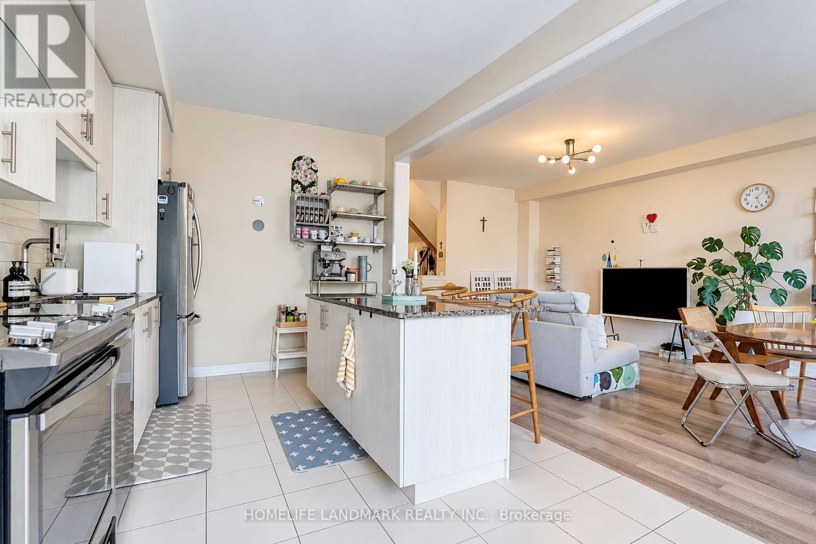 18 Avonmore Trail — photo 16