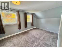 389 East Knowlesville Road, photo 22
