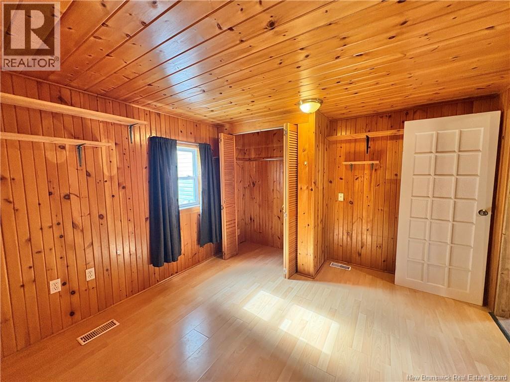 389 East Knowlesville Road - 8