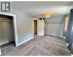 389 East Knowlesville Road, photo 23