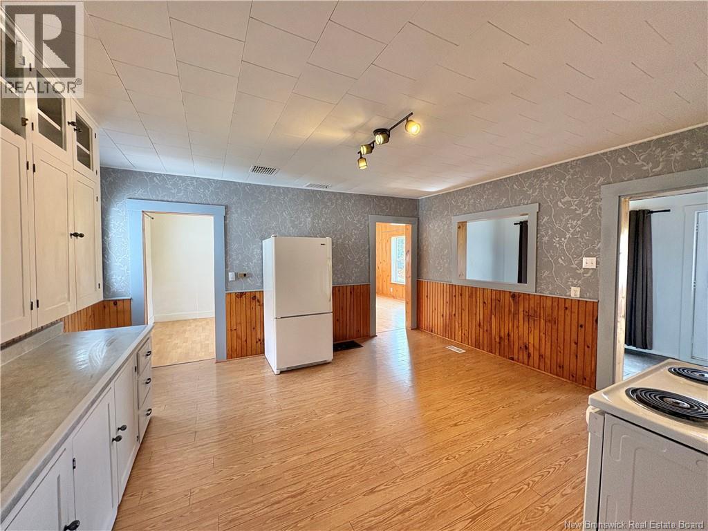 389 East Knowlesville Road - 10