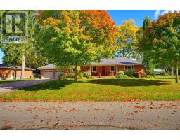 33 Jackson Crescent, North Perth, ON N4W1K2 Photo 10