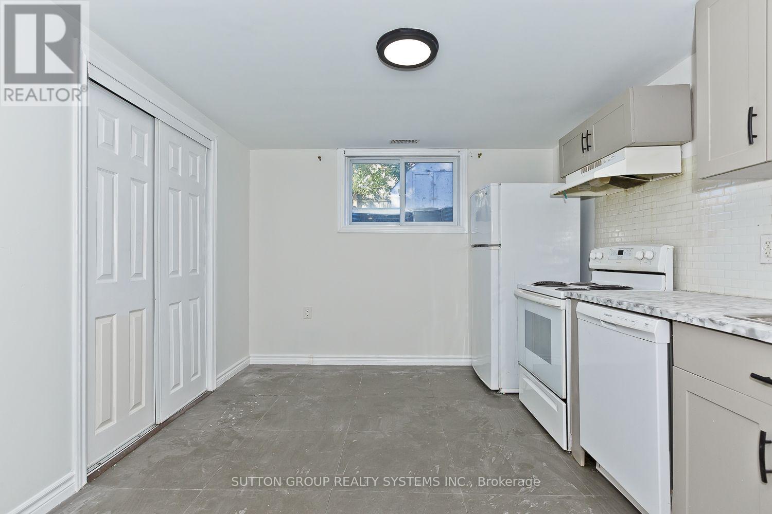 Jacobson Avenue — photo 8