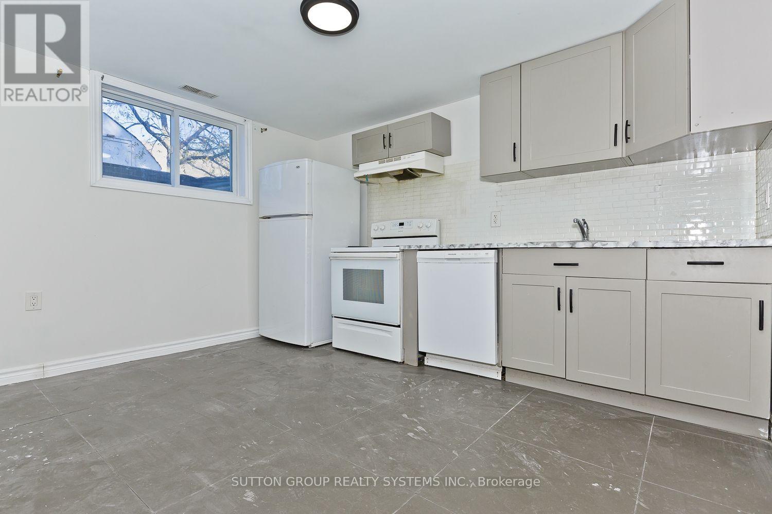 Jacobson Avenue — photo 7
